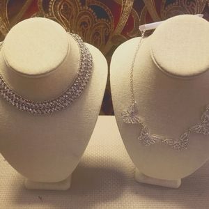 Statement necklace